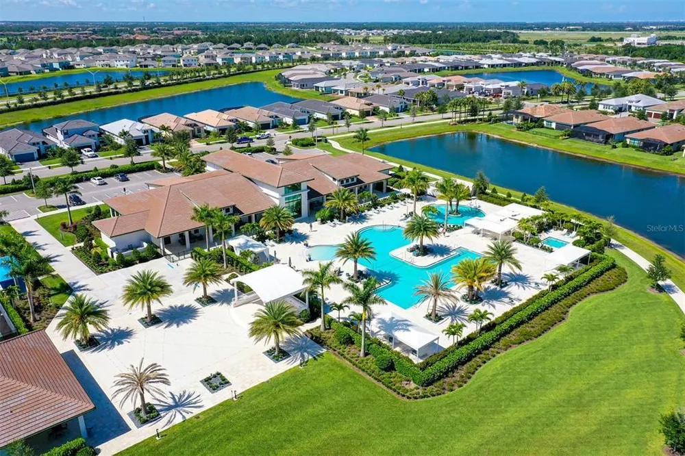 5018 Surfside Circle, Lakewood Ranch, FL 34211