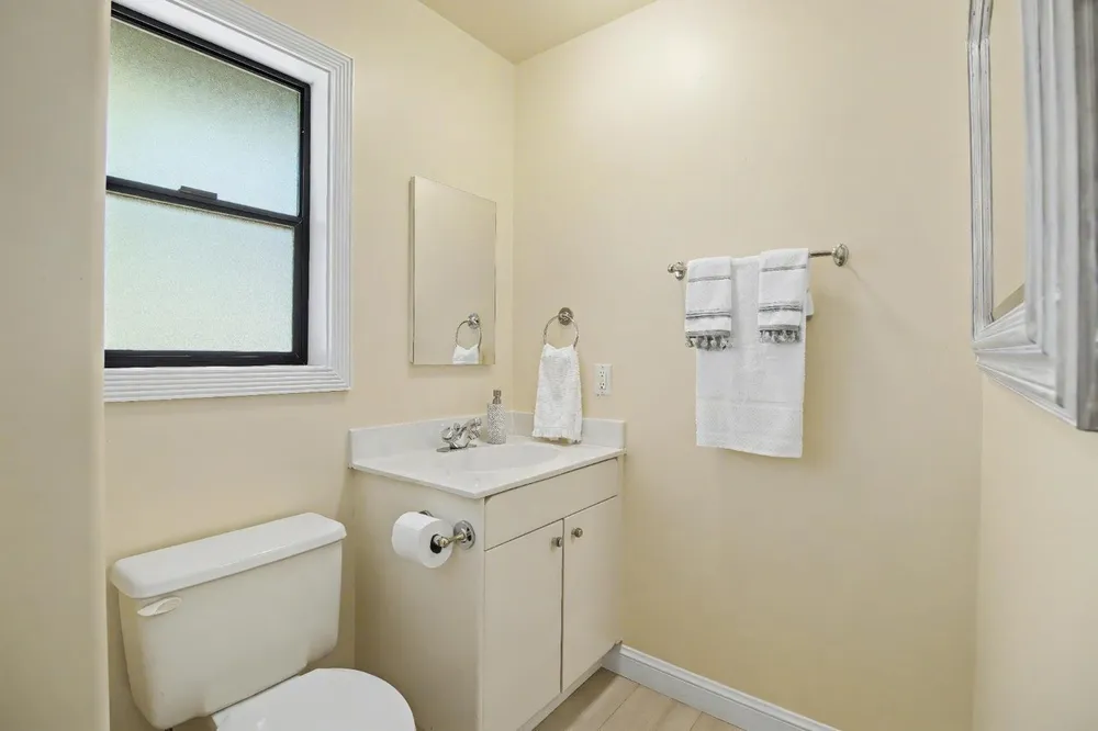 4320 Rand Ln, Sacramento, CA 95864