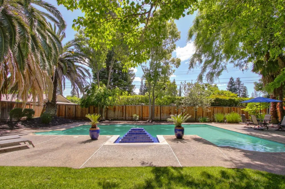4320 Rand Ln, Sacramento, CA 95864