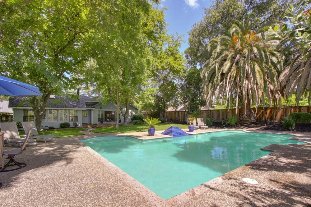 4320 Rand Ln, Sacramento, CA 95864