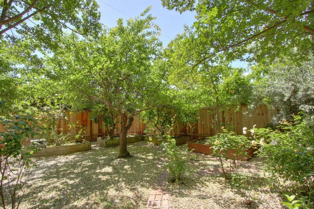 4320 Rand Ln, Sacramento, CA 95864