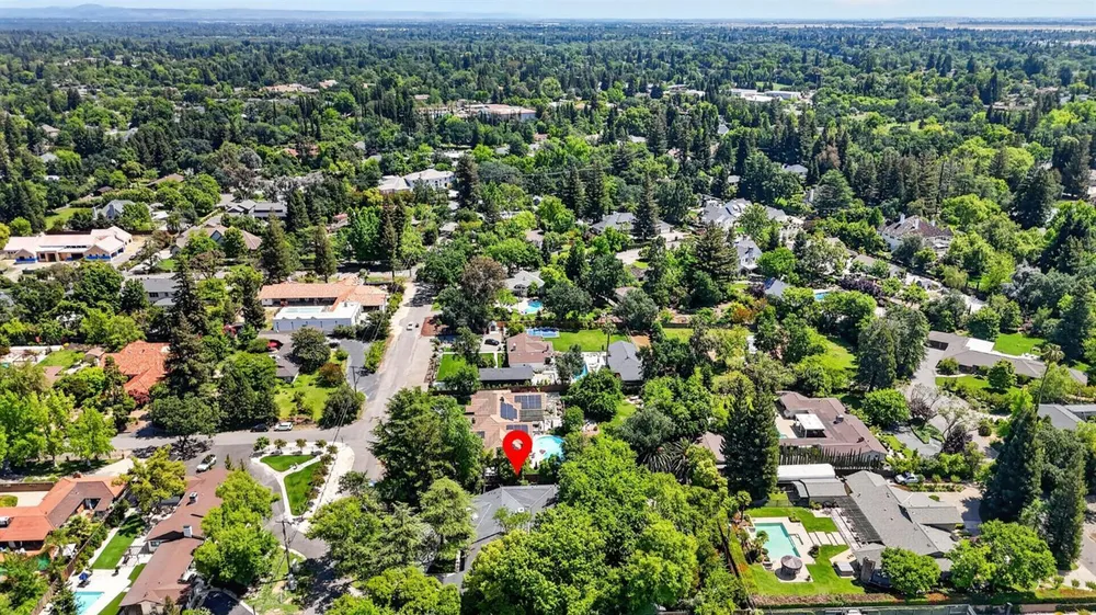 4320 Rand Ln, Sacramento, CA 95864
