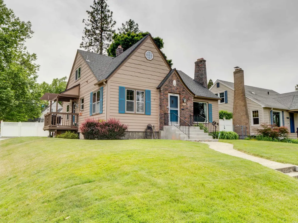 1103 W 27th Ave, Spokane, WA 99203