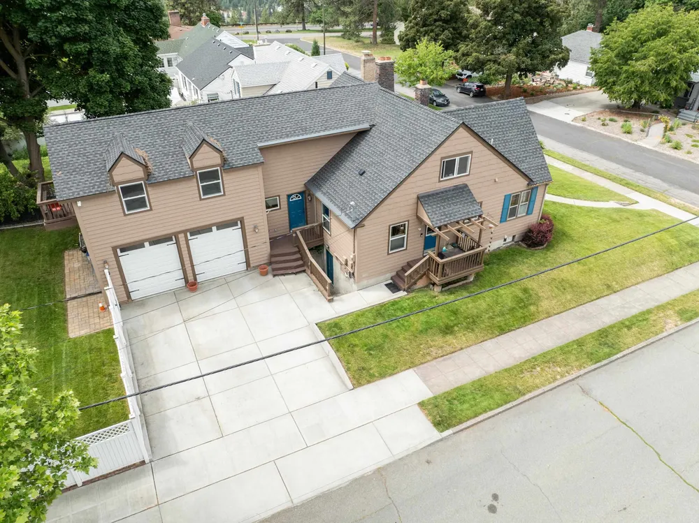 1103 W 27th Ave, Spokane, WA 99203