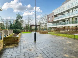Kidwells Close, MAIDENHEAD photo