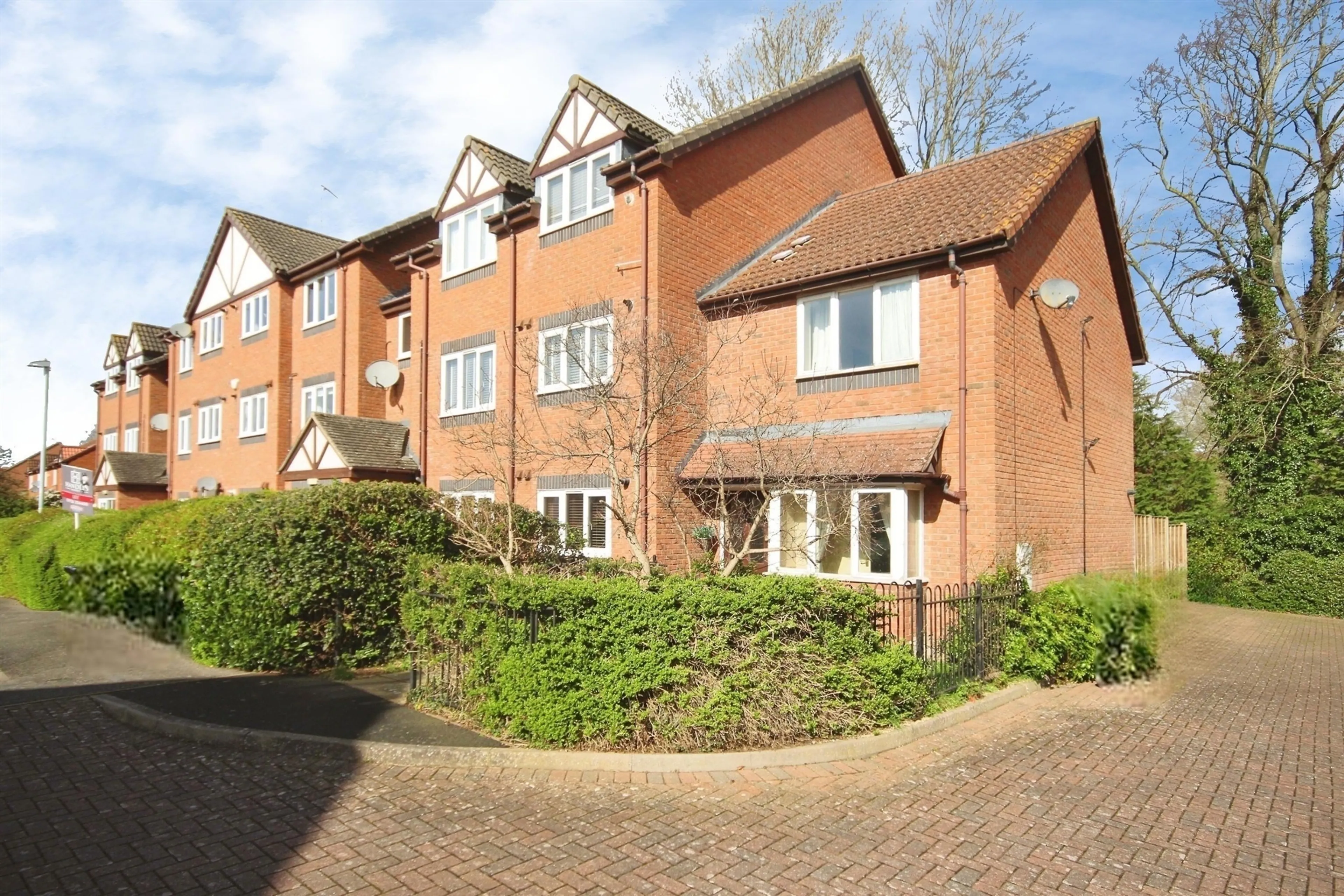 Property photo 0