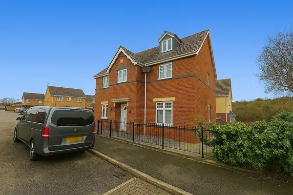 Juniper Way, Bradley Stoke, Bristol