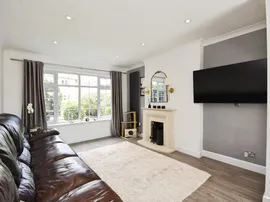 Houblon Drive, Galleywood, Chelmsford thumb 2