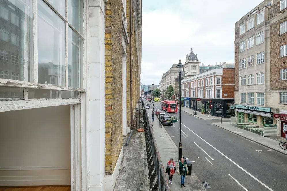 Spring Street Paddington W2 photo 4