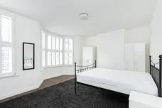 Sandmere Road London SW4 photo 4