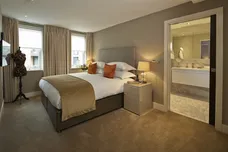 Brompton Road Knightsbridge SW3 photo 5
