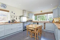 Ray Mill Road East Maidenhead SL6 photo 2