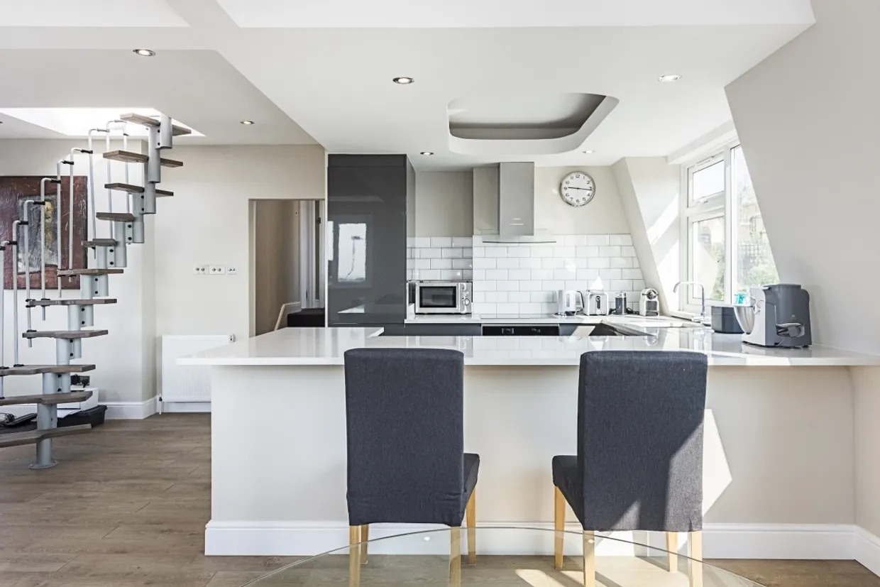 Holly Hill Hampstead NW3 photo 10