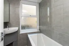 Sandmere Road London SW4 photo 10