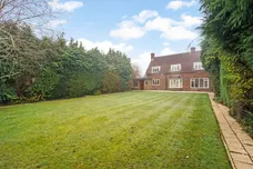 Walkwood Rise Beaconsfield HP9 photo 2