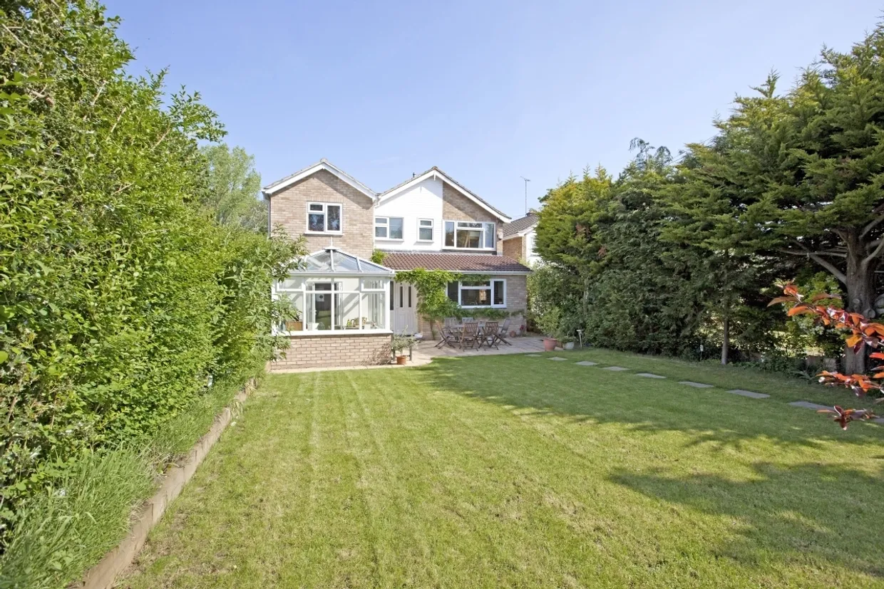 Ray Mill Road East Maidenhead SL6 photo 6