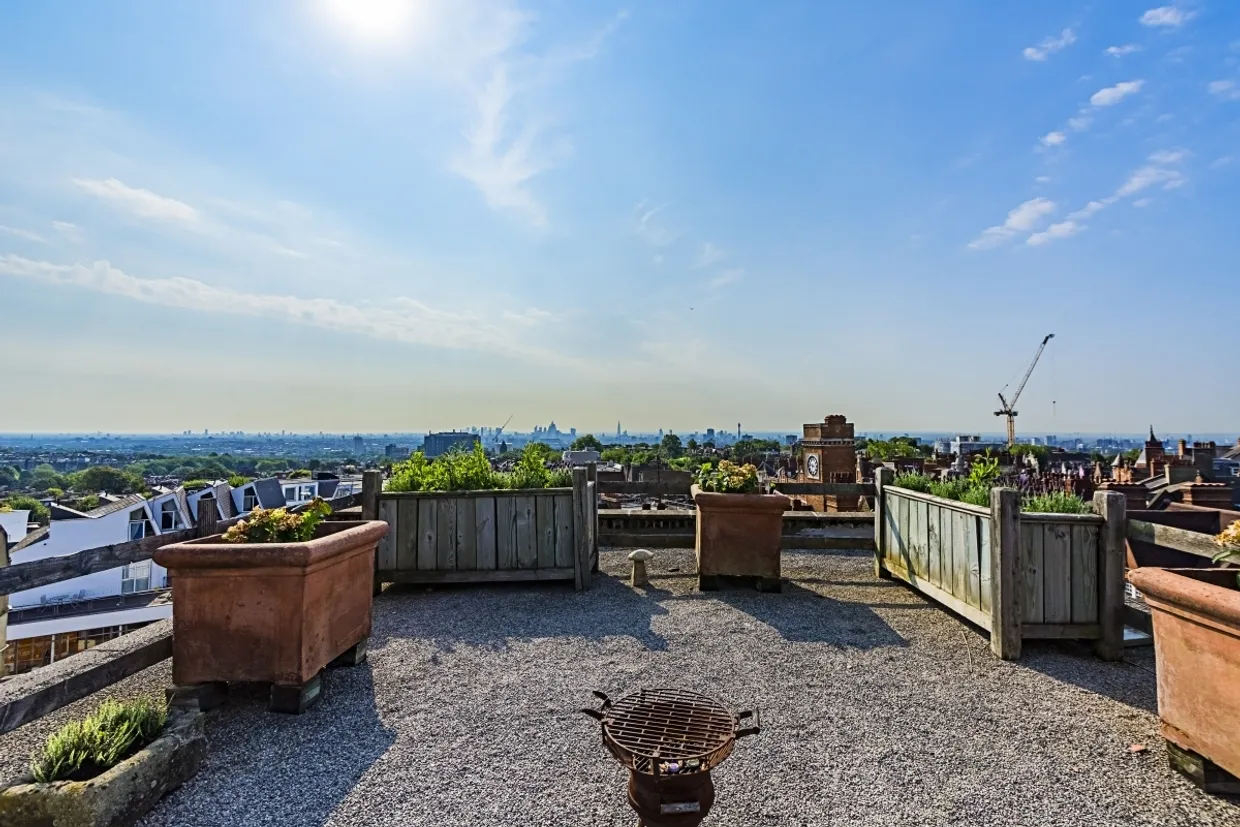 Holly Hill Hampstead NW3 photo 15