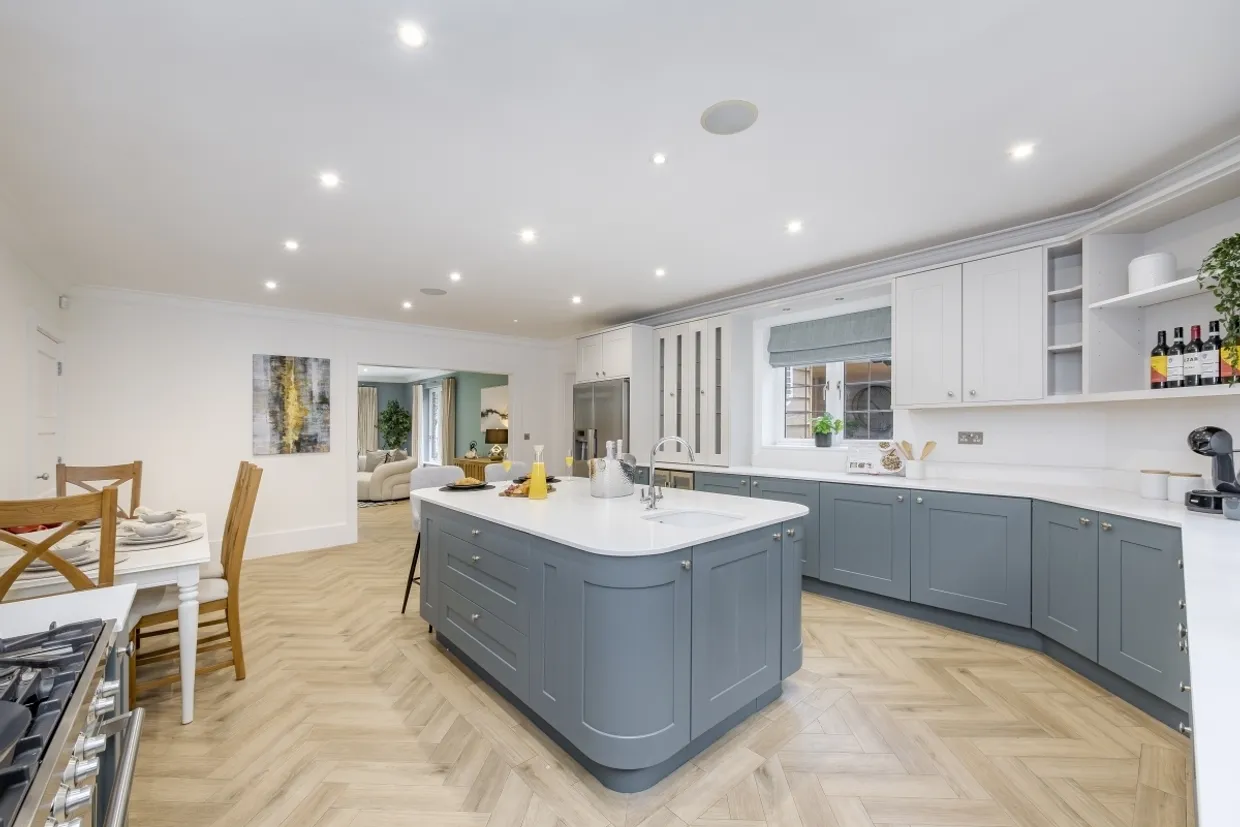 Prince Consort Drive, Ascot SL5 photo 9