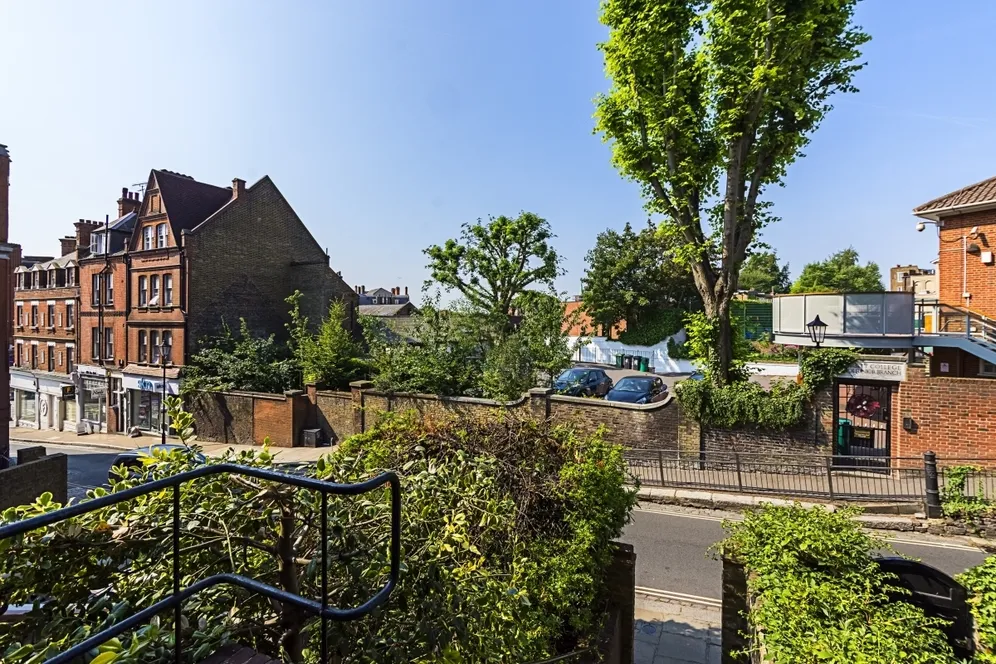 Holly Hill Hampstead NW3 photo 24
