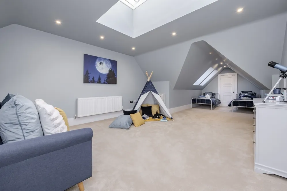 Prince Consort Drive, Ascot SL5 photo 16