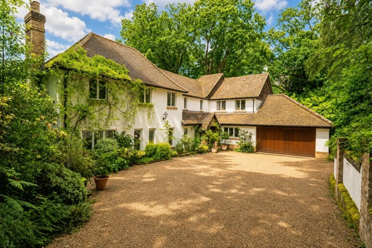 Wych Hill Woking GU22 photo 16