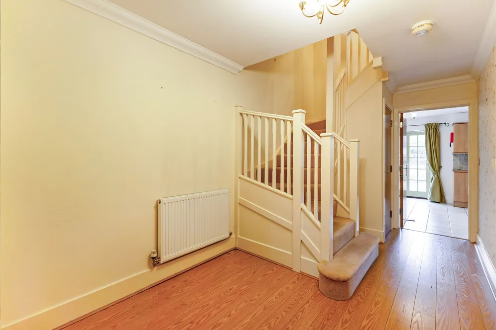 Bingham Close, Cirencester, GL7 photo 2