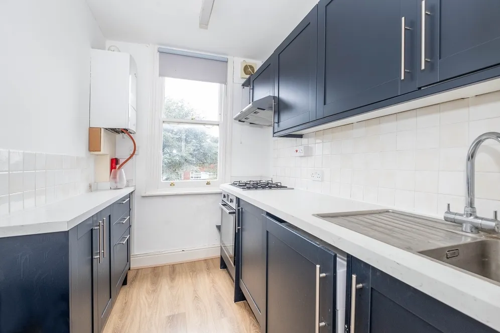Parklands, Surbiton KT5 photo 2