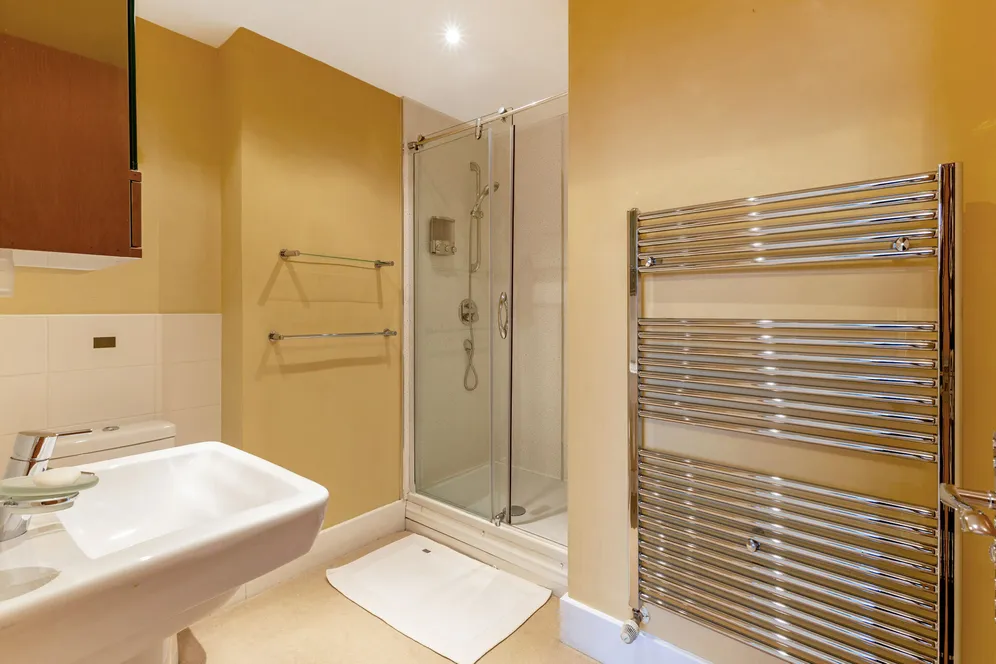 Bingham Close, Cirencester, GL7 photo 10