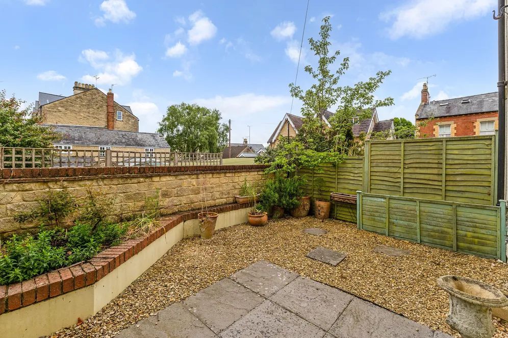 Bingham Close, Cirencester, GL7 photo 11