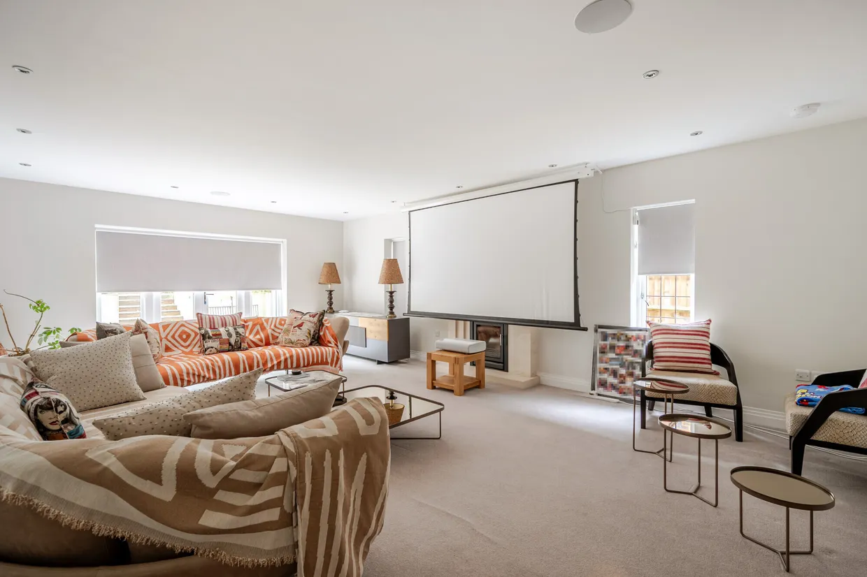 Forest Drive, Tadworth, KT20 photo 3