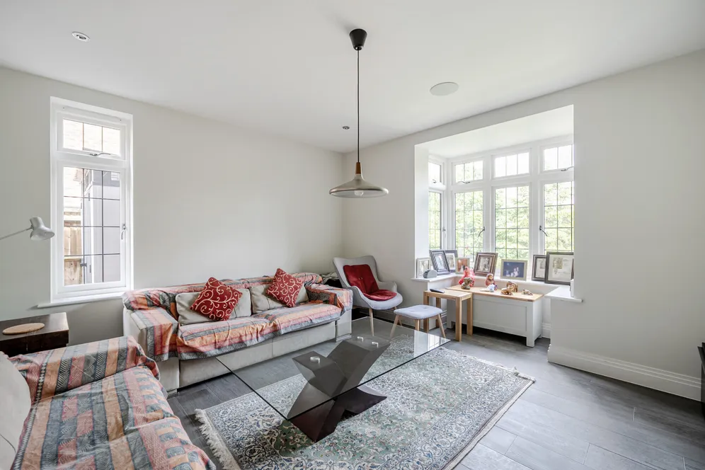 Forest Drive, Tadworth, KT20 photo 6