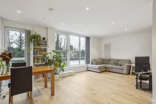Ashley Road, Epsom, KT18 photo 2