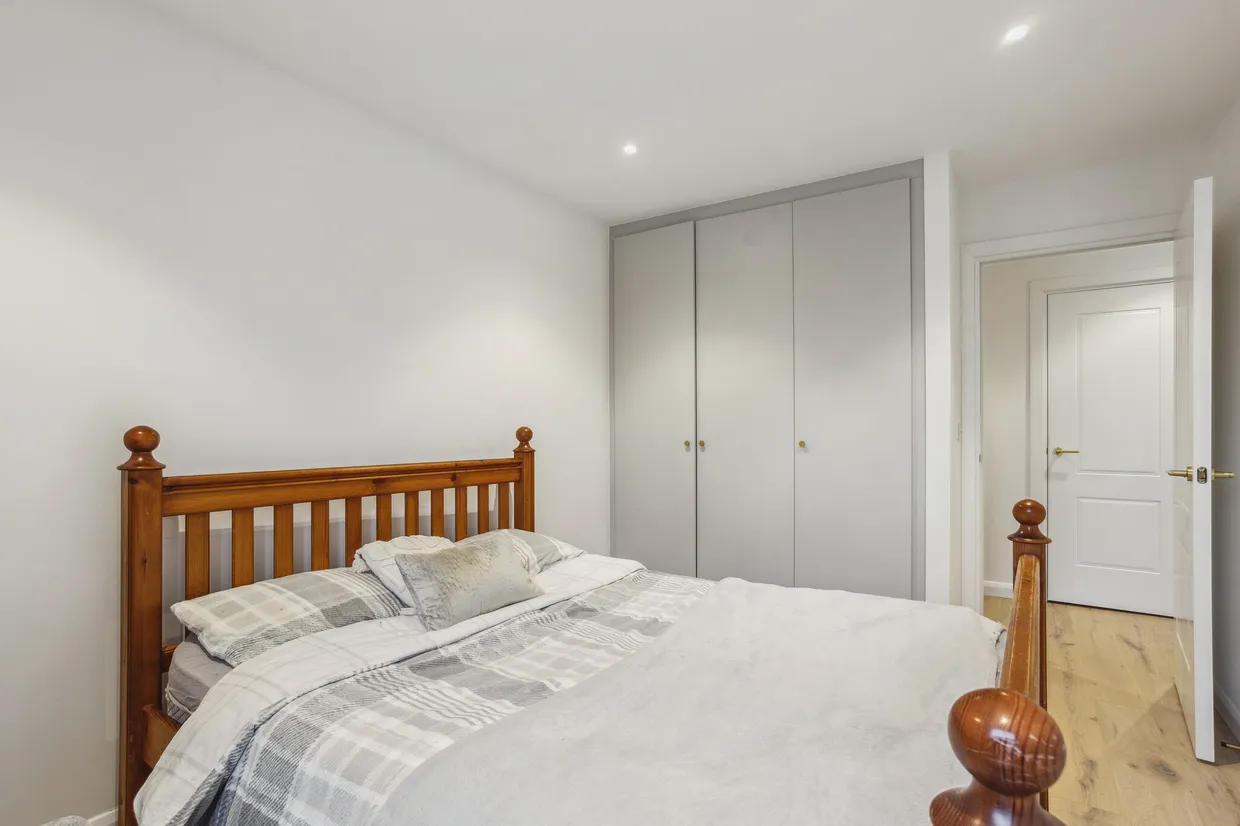 Ashley Road, Epsom, KT18 photo 3