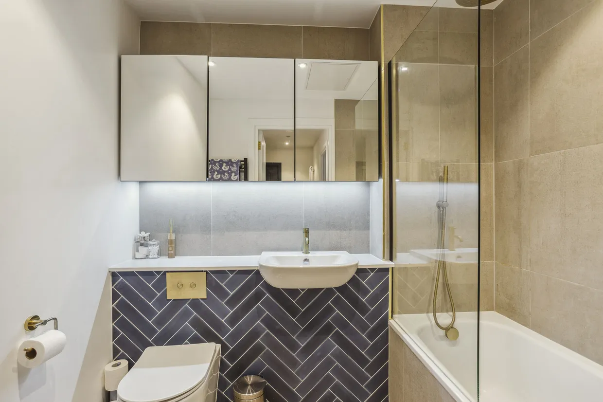 Ashley Road, Epsom, KT18 photo 4