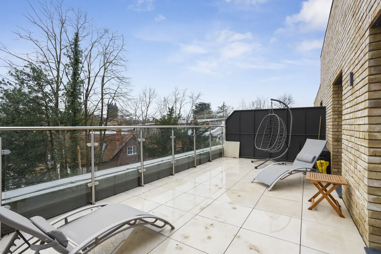Ashley Road, Epsom, KT18 photo 8
