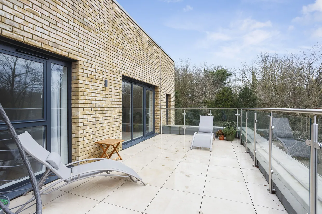 Ashley Road, Epsom, KT18 photo 10