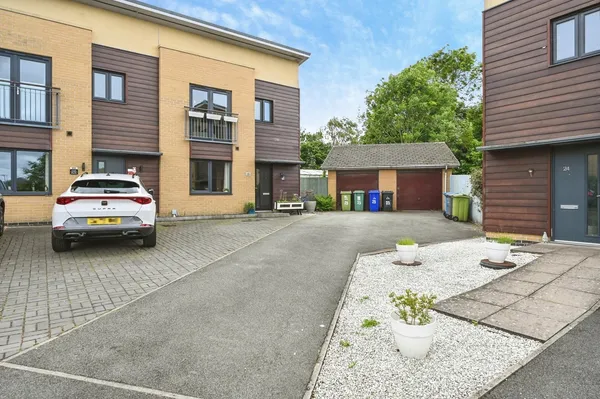 Brackendale, Runcorn, Cheshire, WA7