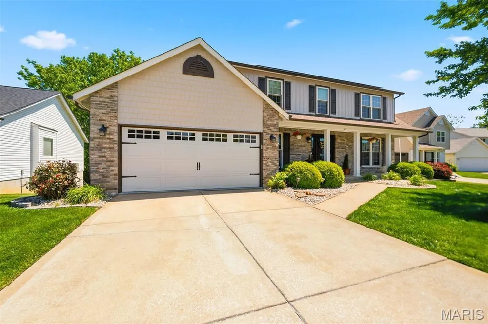 127 Burnt Oak Ct, Wentzville, MO 63385