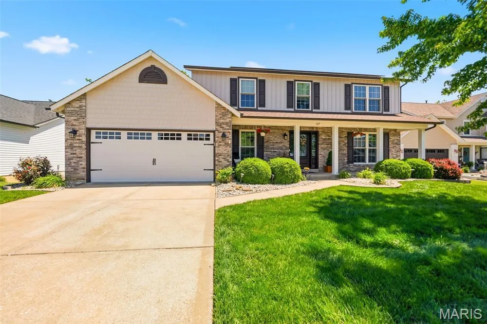 127 Burnt Oak Ct, Wentzville, MO 63385