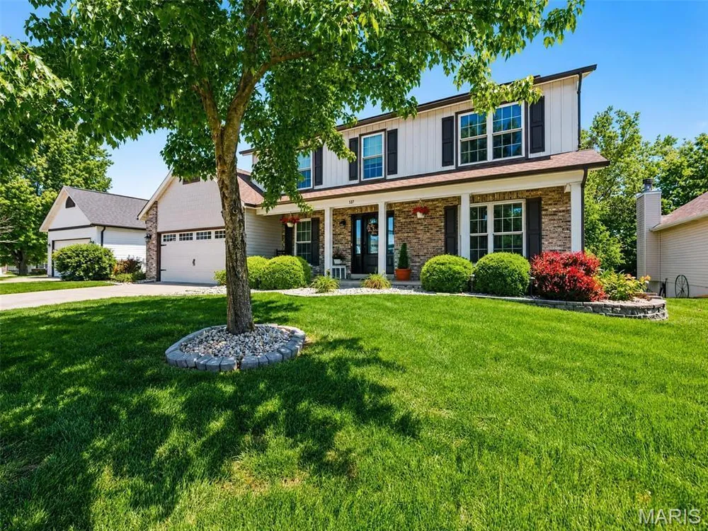 127 Burnt Oak Ct, Wentzville, MO 63385