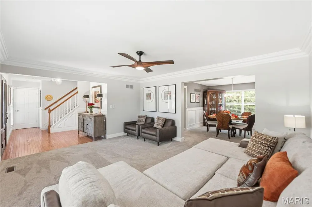 127 Burnt Oak Ct, Wentzville, MO 63385
