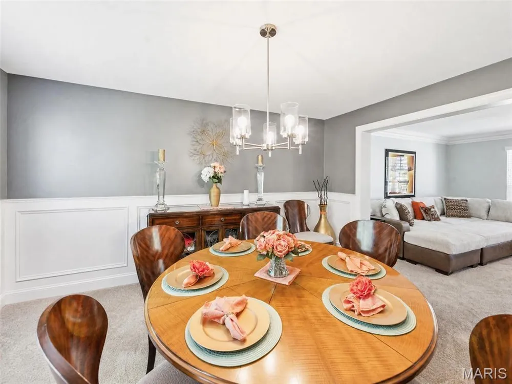 127 Burnt Oak Ct, Wentzville, MO 63385