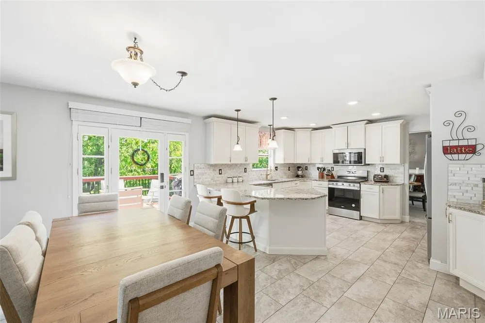 127 Burnt Oak Ct, Wentzville, MO 63385