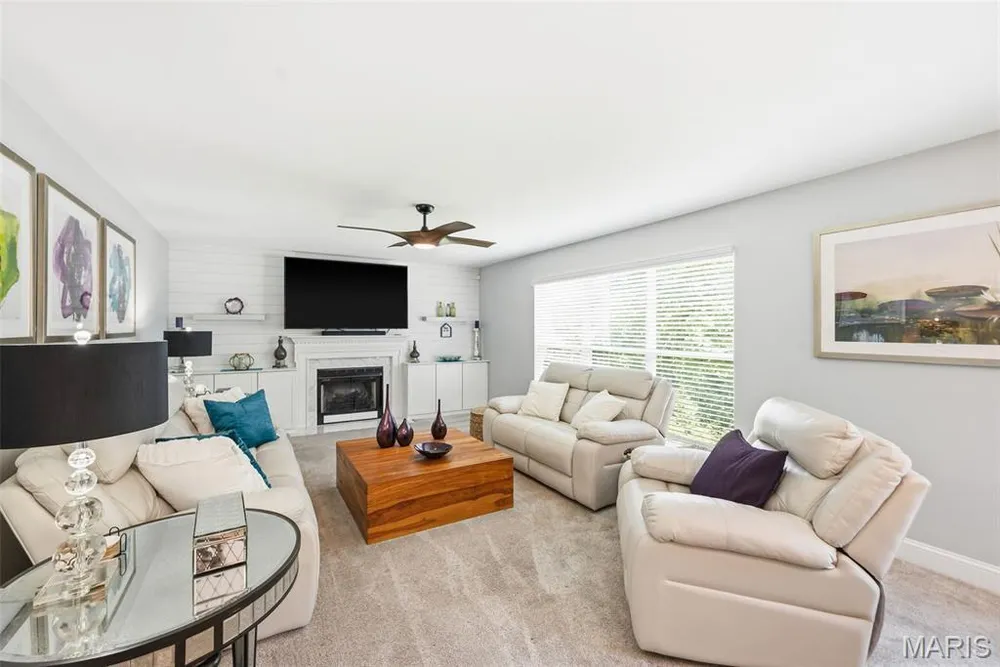 127 Burnt Oak Ct, Wentzville, MO 63385