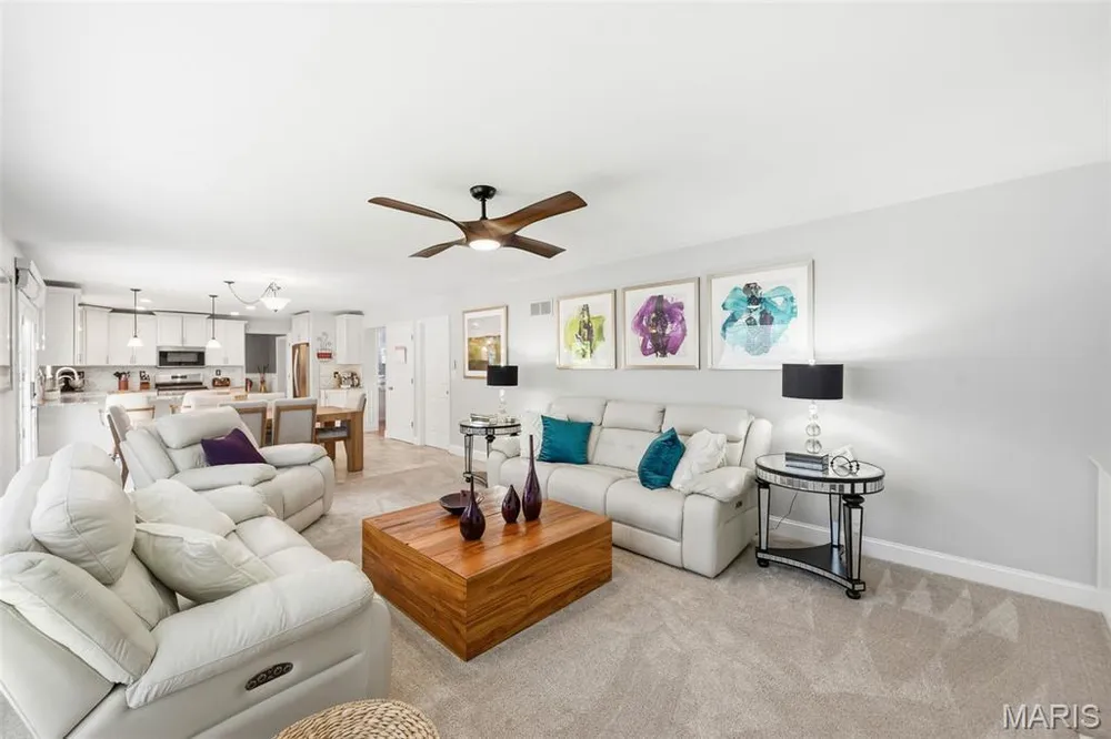 127 Burnt Oak Ct, Wentzville, MO 63385