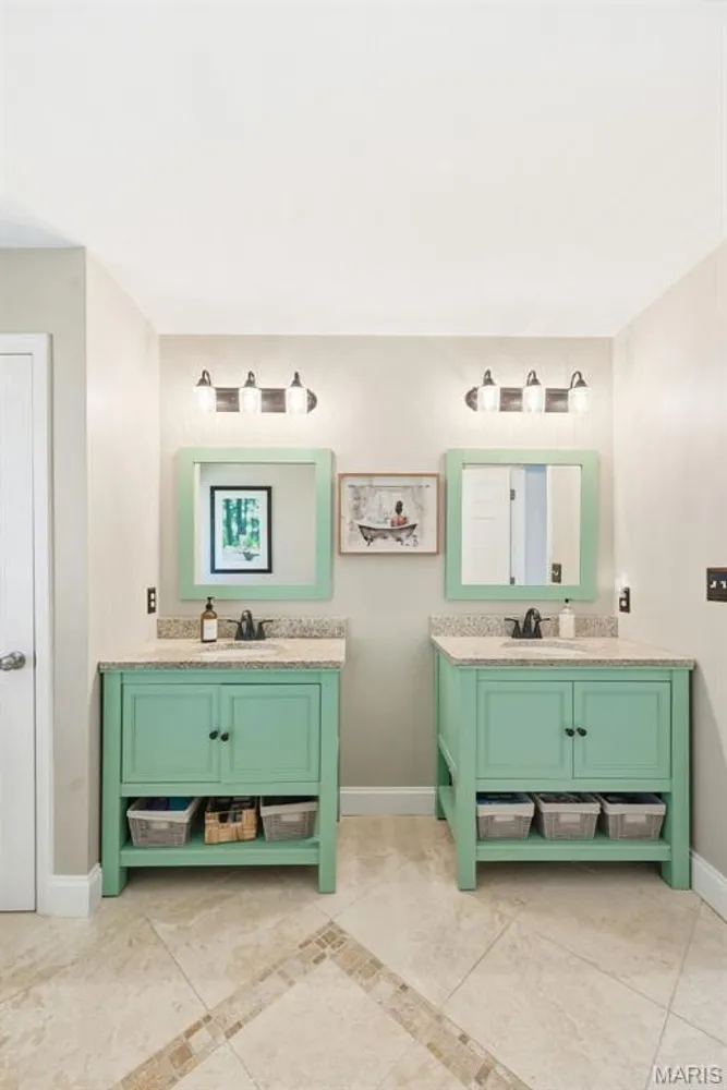 127 Burnt Oak Ct, Wentzville, MO 63385