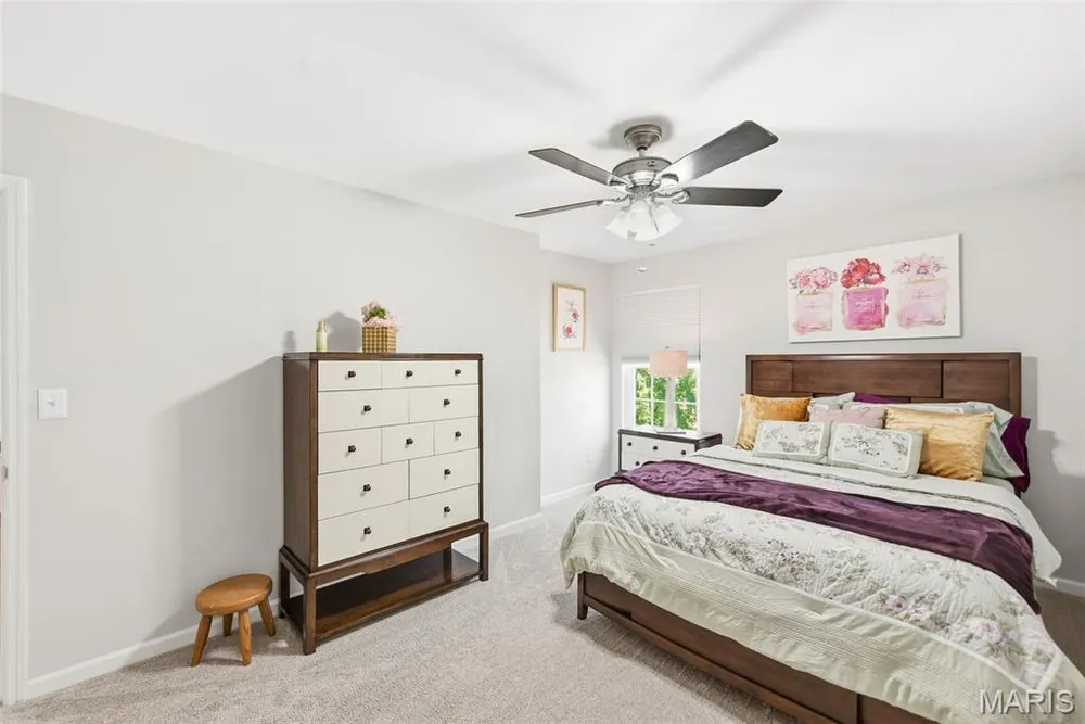 127 Burnt Oak Ct, Wentzville, MO 63385