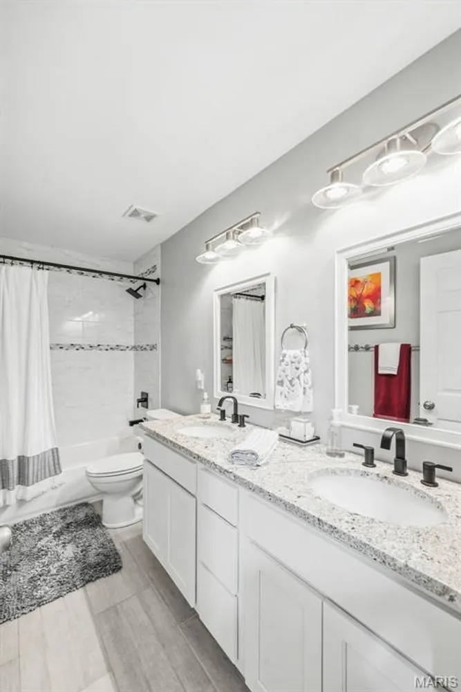 127 Burnt Oak Ct, Wentzville, MO 63385
