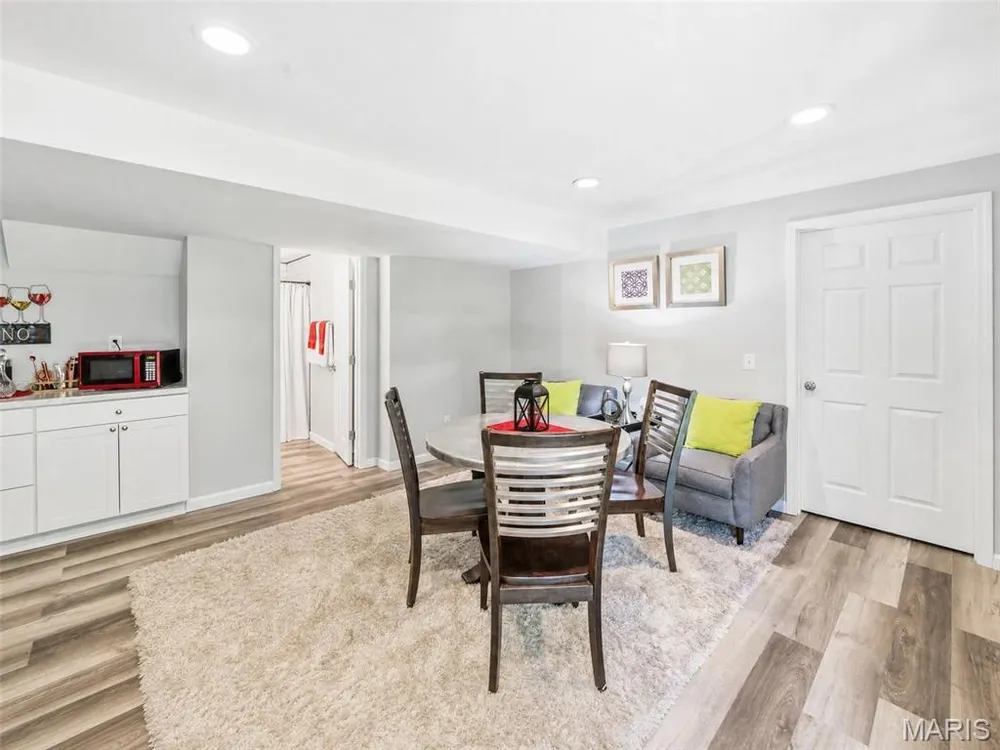127 Burnt Oak Ct, Wentzville, MO 63385