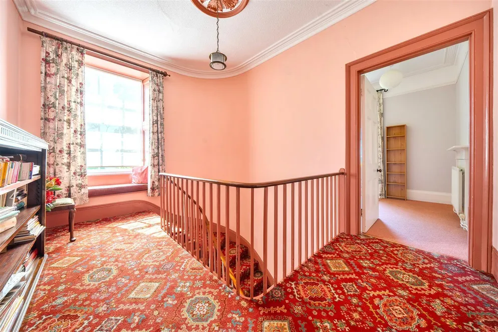 Property carousel item 10